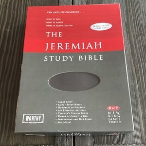 NWT! THE JEREMIAH STUDY BIBLE IN LEATHERLUXE